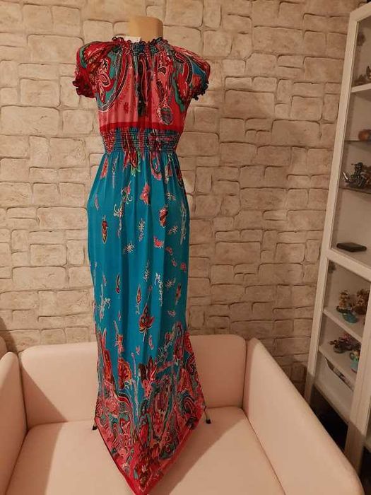 5 Rochii noi,marimea M si un Top Zara cadou,NOI,toate la 60 lei