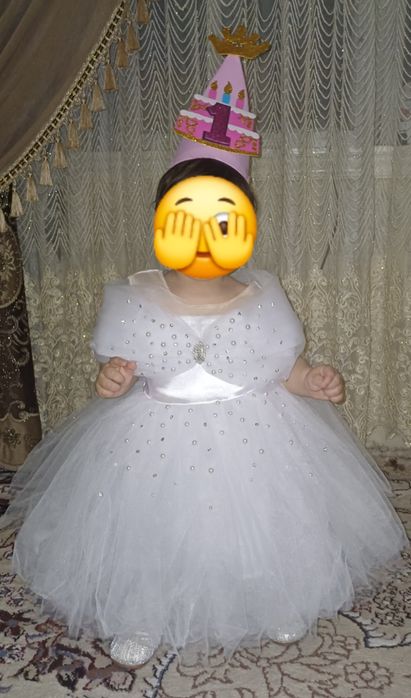 Qiz bola uchun oq kuylakcha