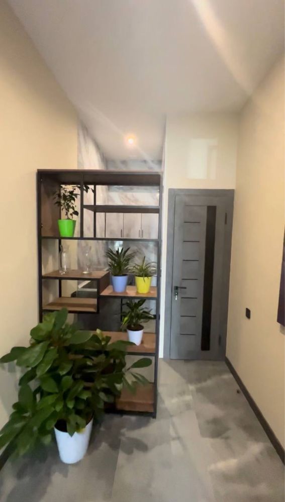 Продается  офис ориентир: hotel panaramus, школа вундеркинд