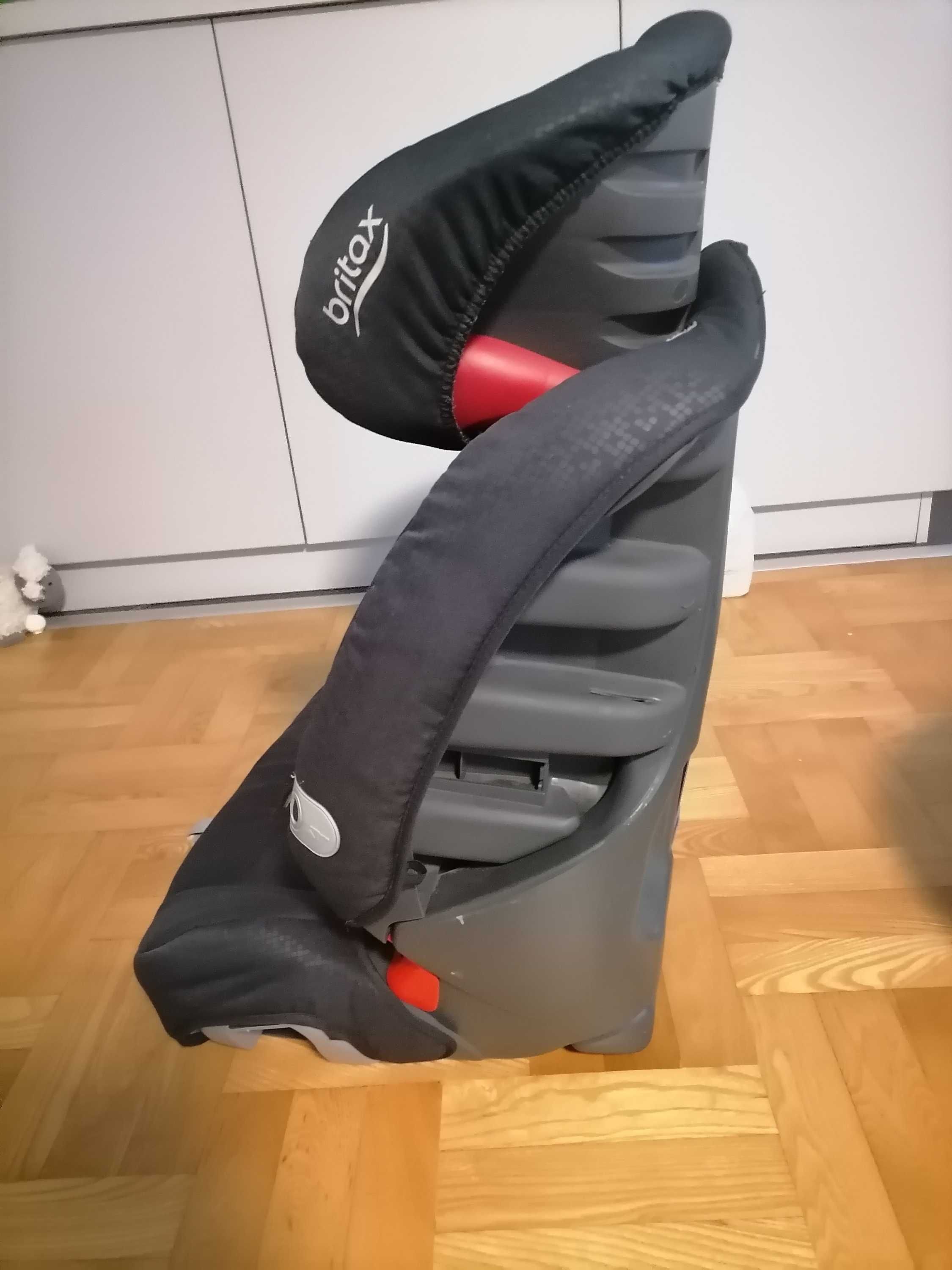 Продавам столче за кола Britax  9 - 36кг
