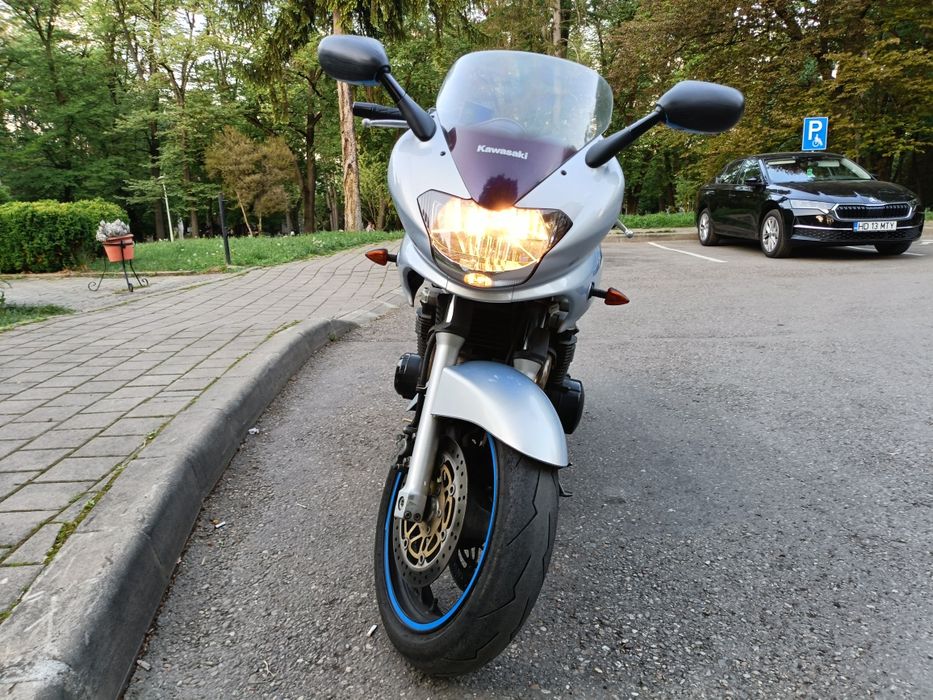 Kawasaki  ZR 7S  doar 33000 km.