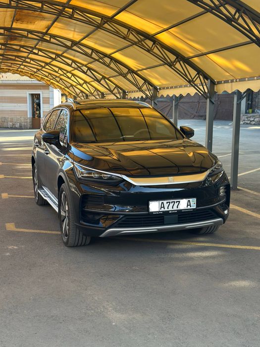 BYD TANG restayling 2024 yil May oyida chiqqan 19.900 km yurgan