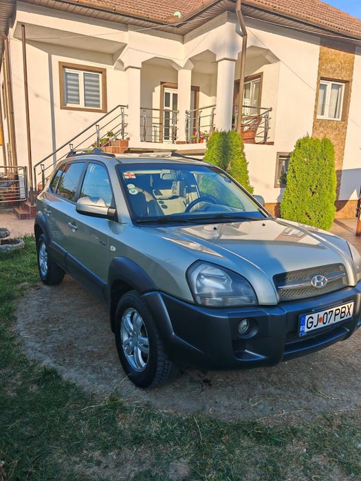 Vând Hunday Tucson 2.0CRDI 4*4