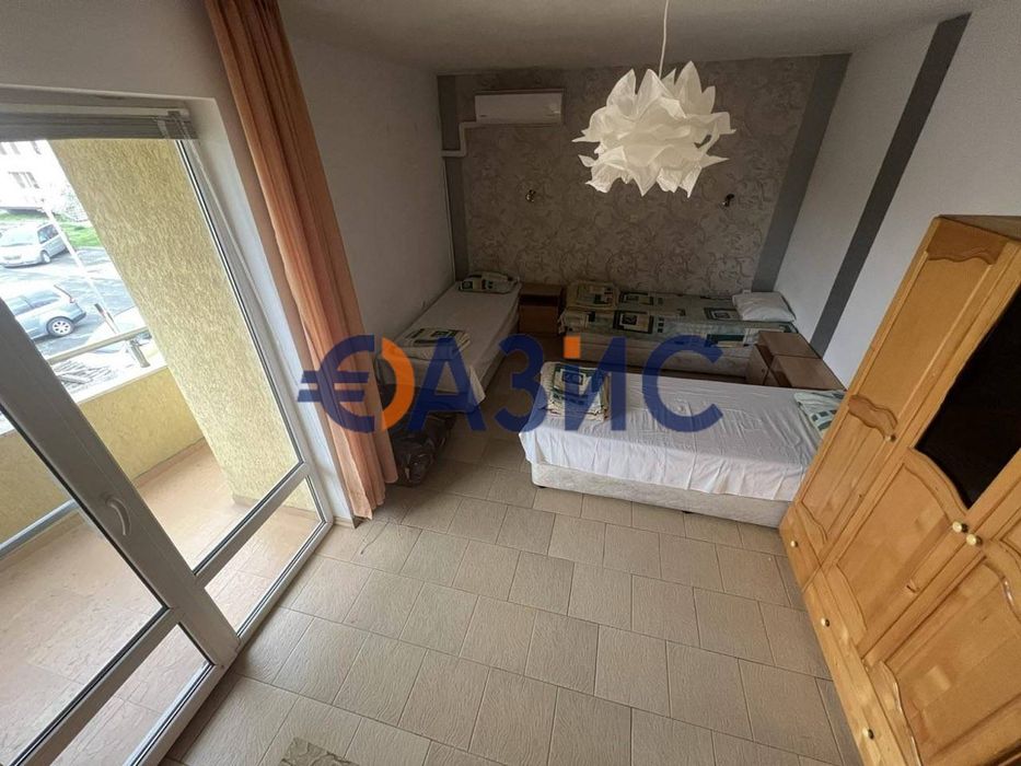 # 33791254 Тристаен апартамент в обикновена къща, Слънчев Бряг