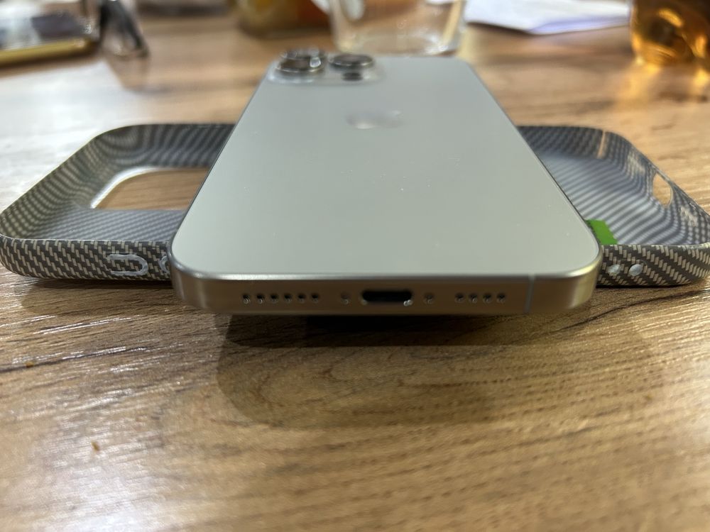 Продам Iphone 16 pro max E-sim