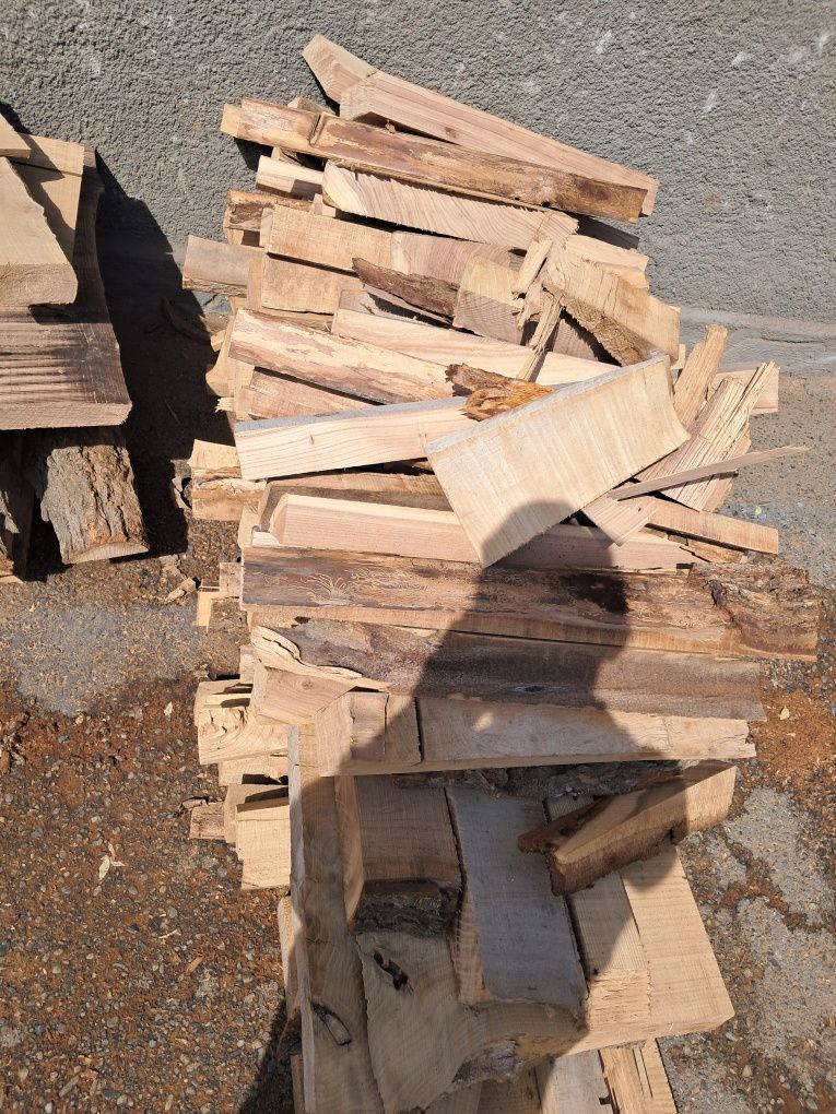 Сухие дрова для шашлыка