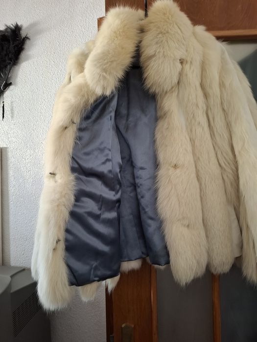 Haina din blana naturala de vulpe