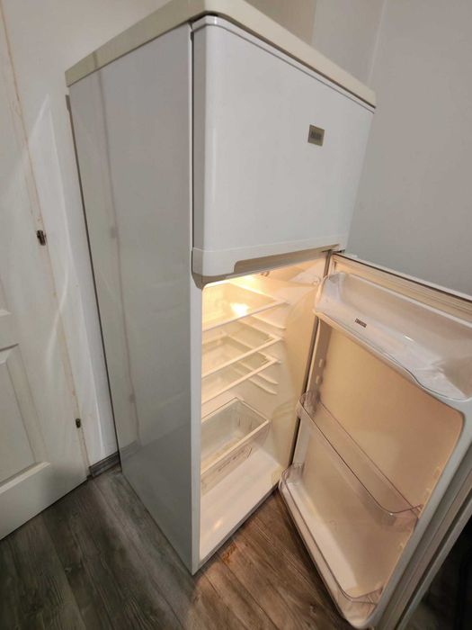 Frigider de vanzare in stare buna