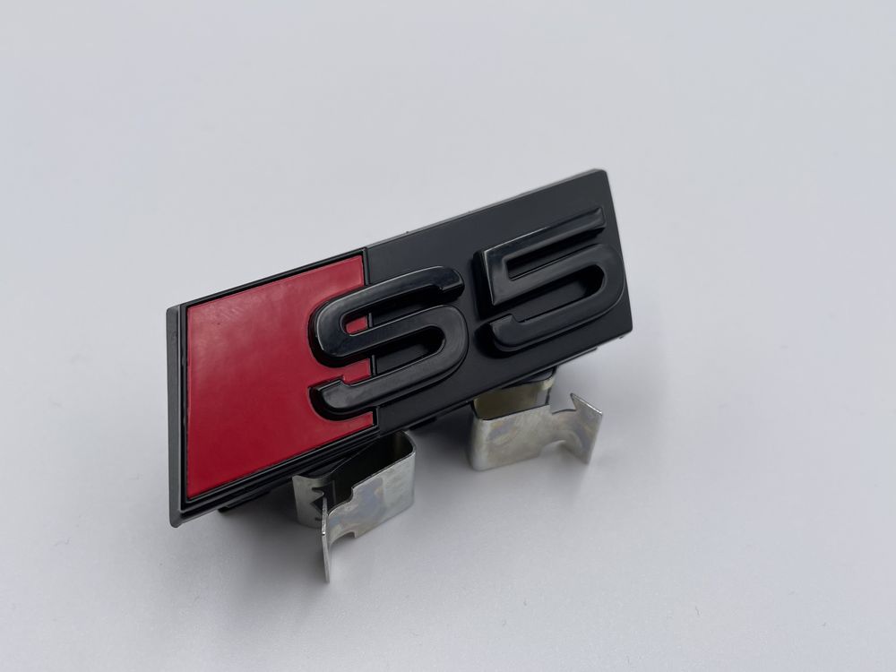 Emblema Audi S5 grila negru