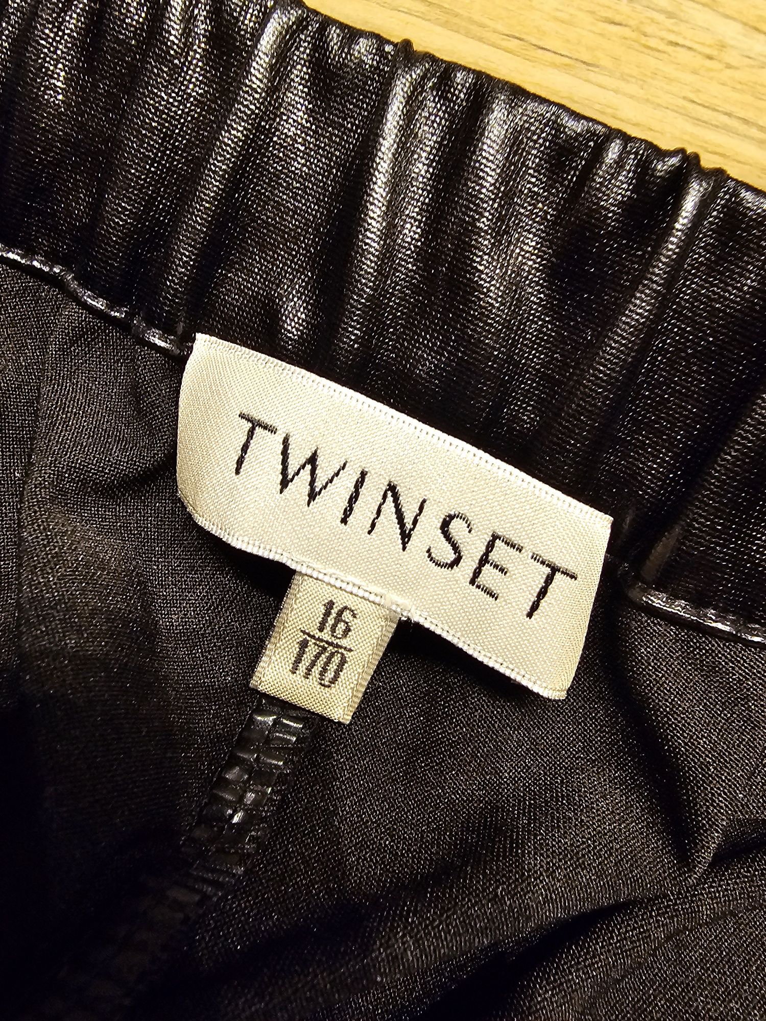 Черен клин Twinset S лъскав