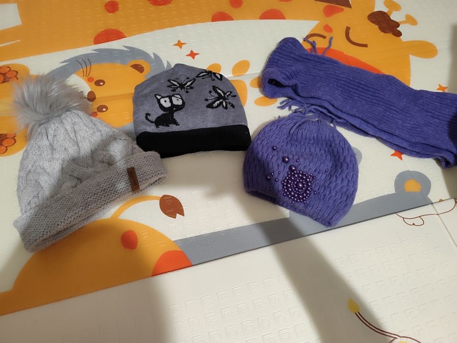 Отдам даром шапки сиреневая новая не носили долго лежала ангорка