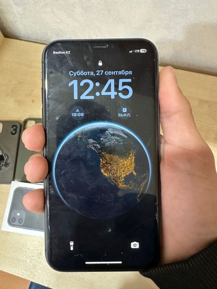 Айфон 11 64GB.