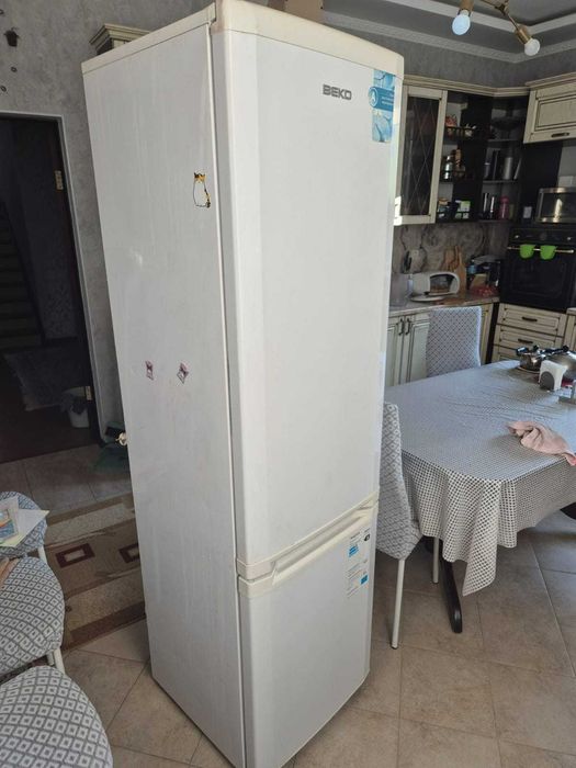 Холодильник BEKO