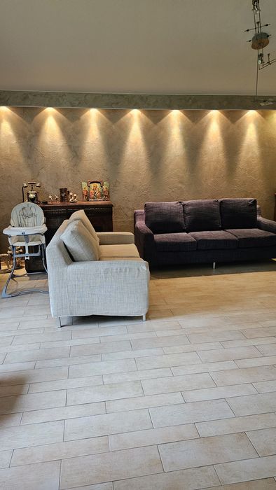 Продавам комплект от 3 дивана