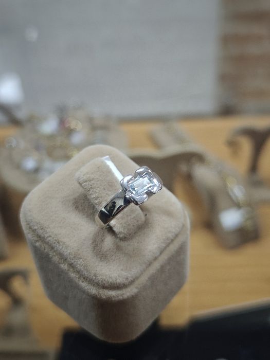 Inel aur alb 18k 3.92gr (r)