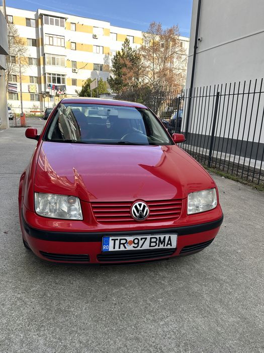 VwBora 1.6 FSI pret negociabil