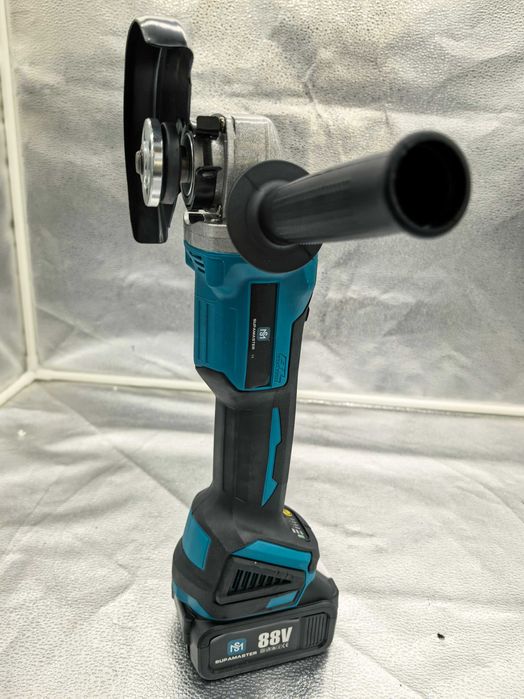 Polizor unghiular fara fir Supamaster 68V 299 lei