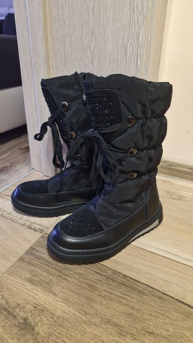 Дамски зимни ботушки