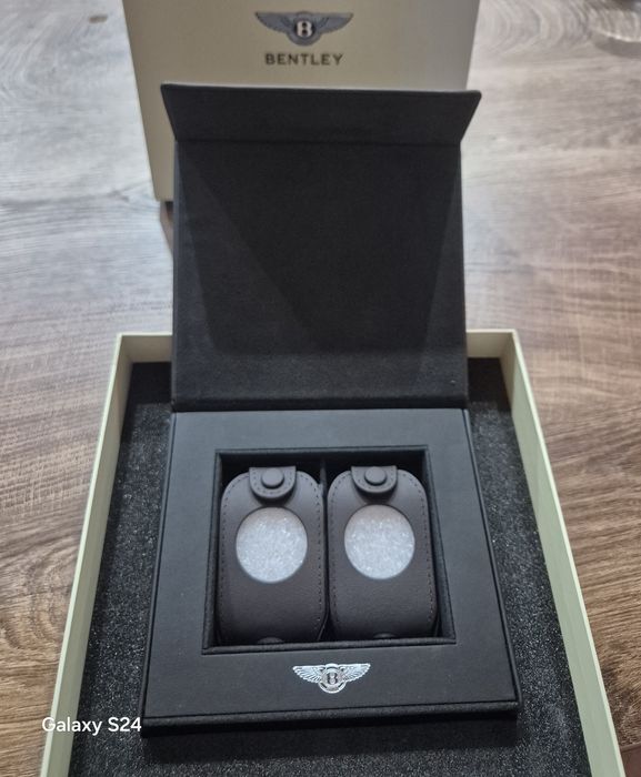 Кейс комплект 100% оригинал Bentley