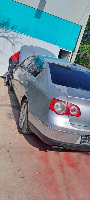 Piese vw Passat B6 2.0 fsi cod motor BLR Motorul se da cu proba