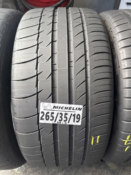 265/35/19 Michelin