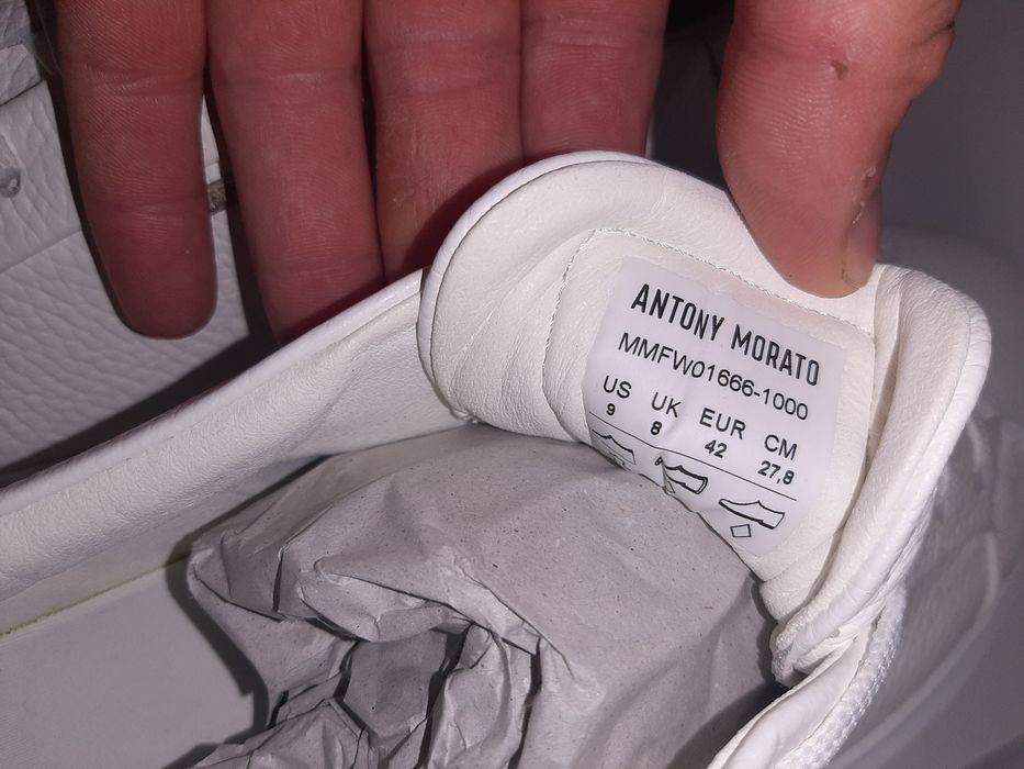 Încălțăminte ( pantofi