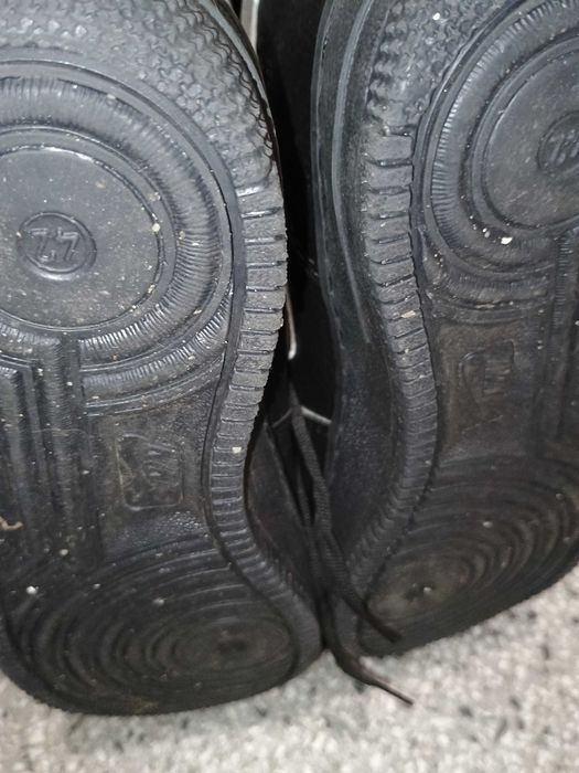 Продавам маратонки Nike