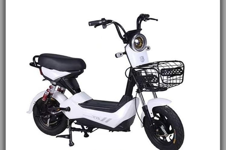 Scuter electric nou fara permis
