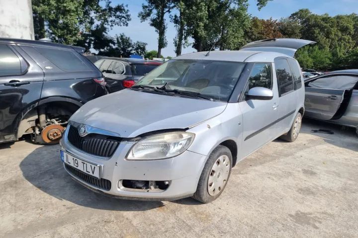 plansa ceasuri  bord caseta de directie motoras stergatoare geam Skoda Roomster motor 1.9tdi bls dezmembrez