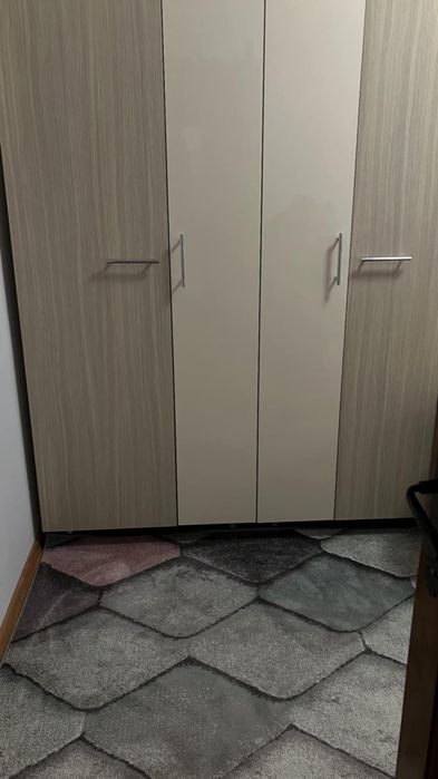 Vând apartament zona aeroport