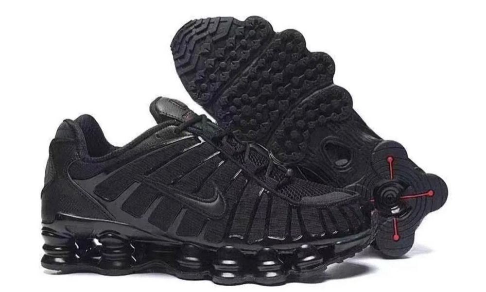 Nike shox”tiper Black”