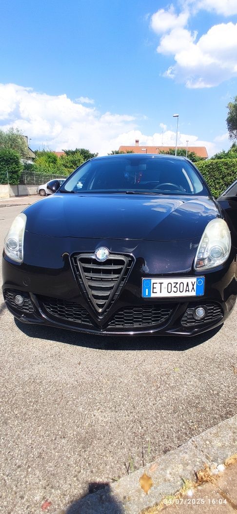 Vând Alfa Romeo Giulietta Distintive