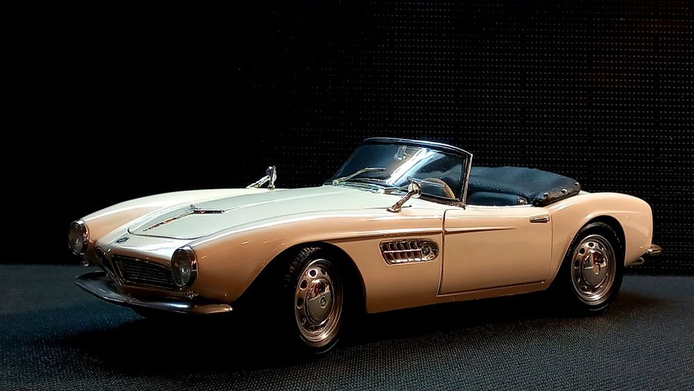 Revell BMW 507 1/18