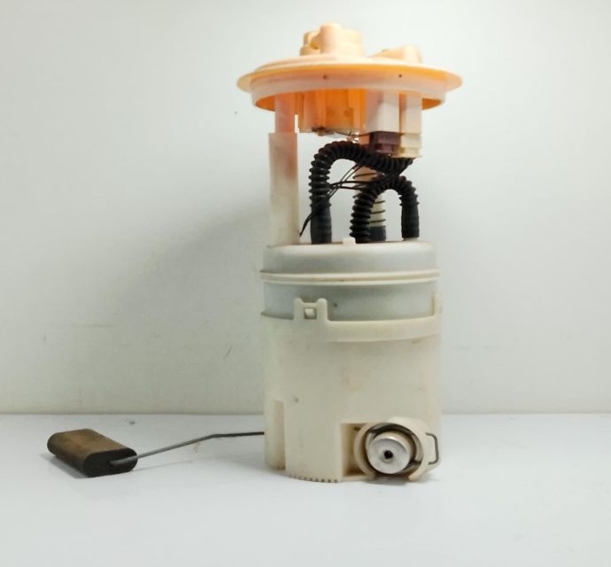 Pompa combustibil 1.1 / 1.3 i Mitsubishi Colt Z30 seria