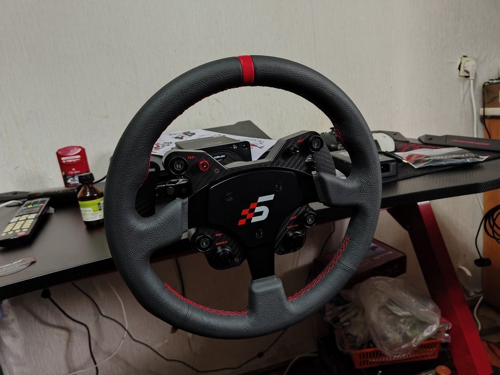 Продам Simagic alpha mini
