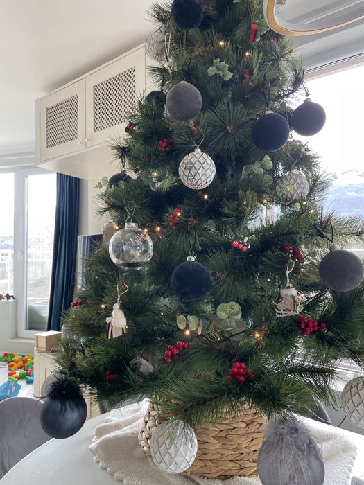 Изкуствени коледни елхи 180 см