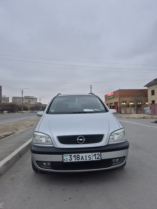 Опел зафира а 1.8