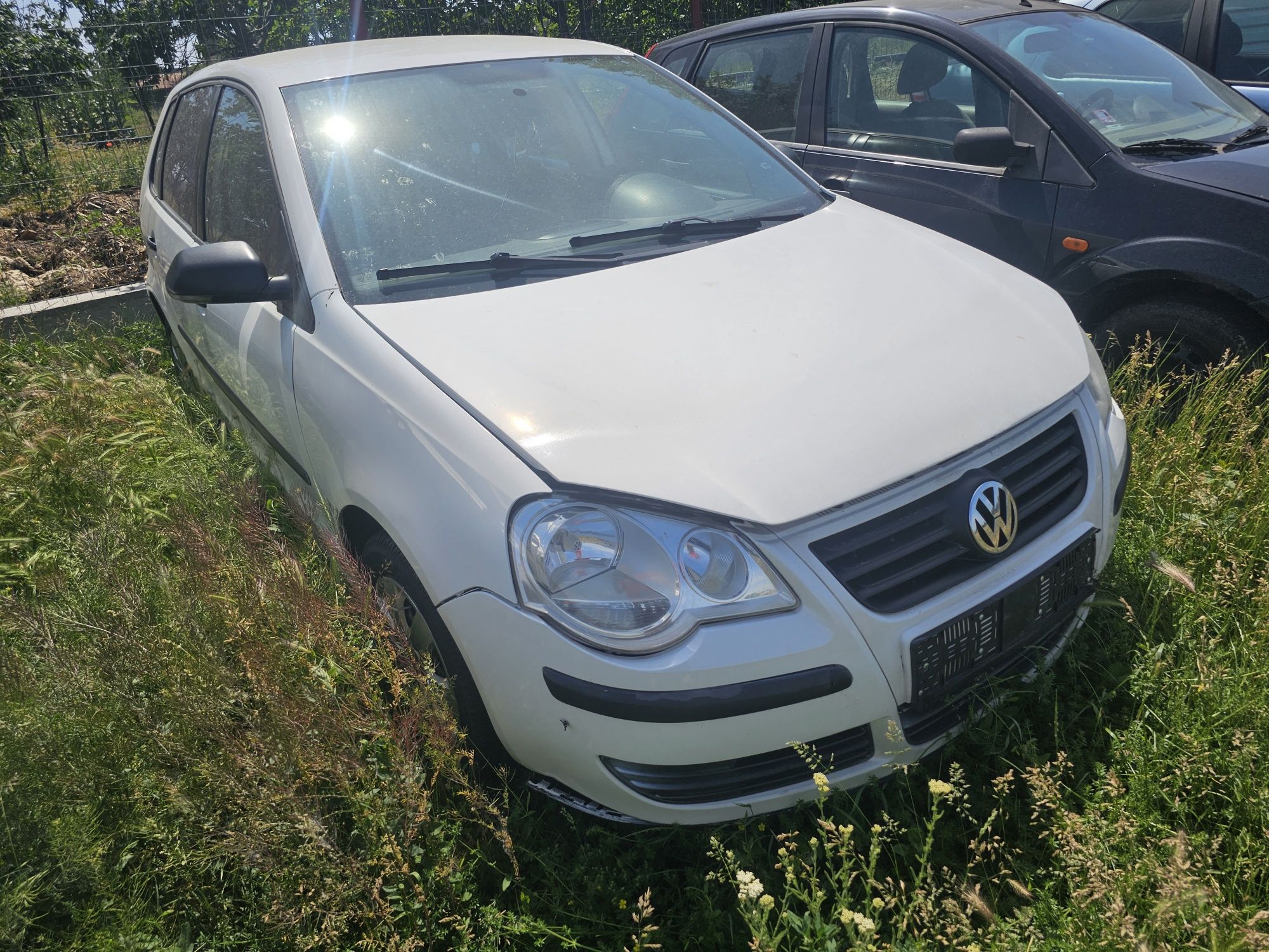 Dezmembrez Volkswagen Polo 1.4i 2009