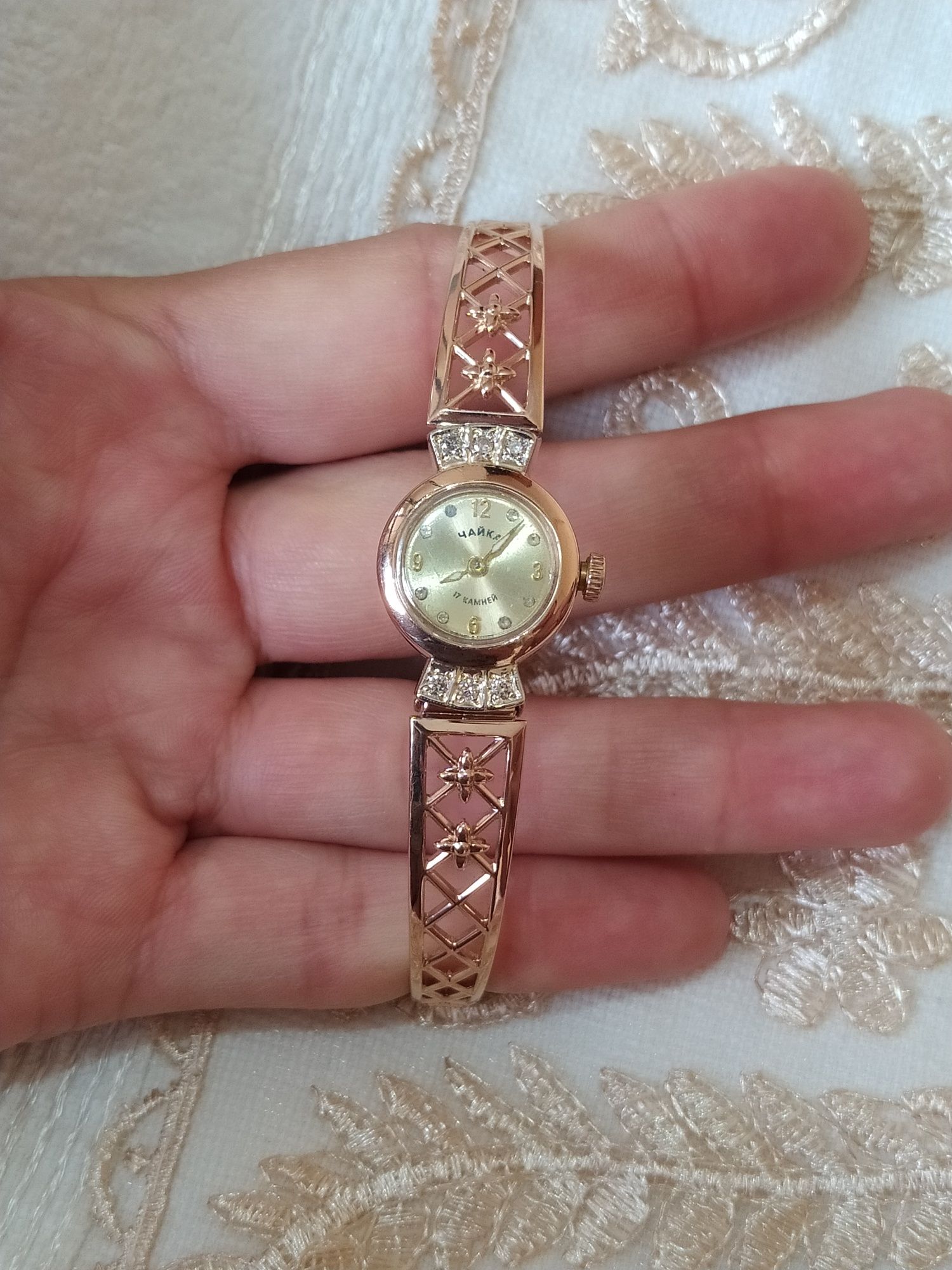 Золотые часы с бриллиантами 585СССР