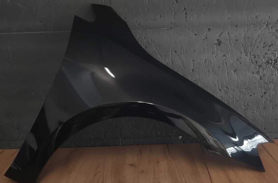 Aripa Fata Dreapta VW Golf 7 VII 2013-2016 (L041 (Negru))