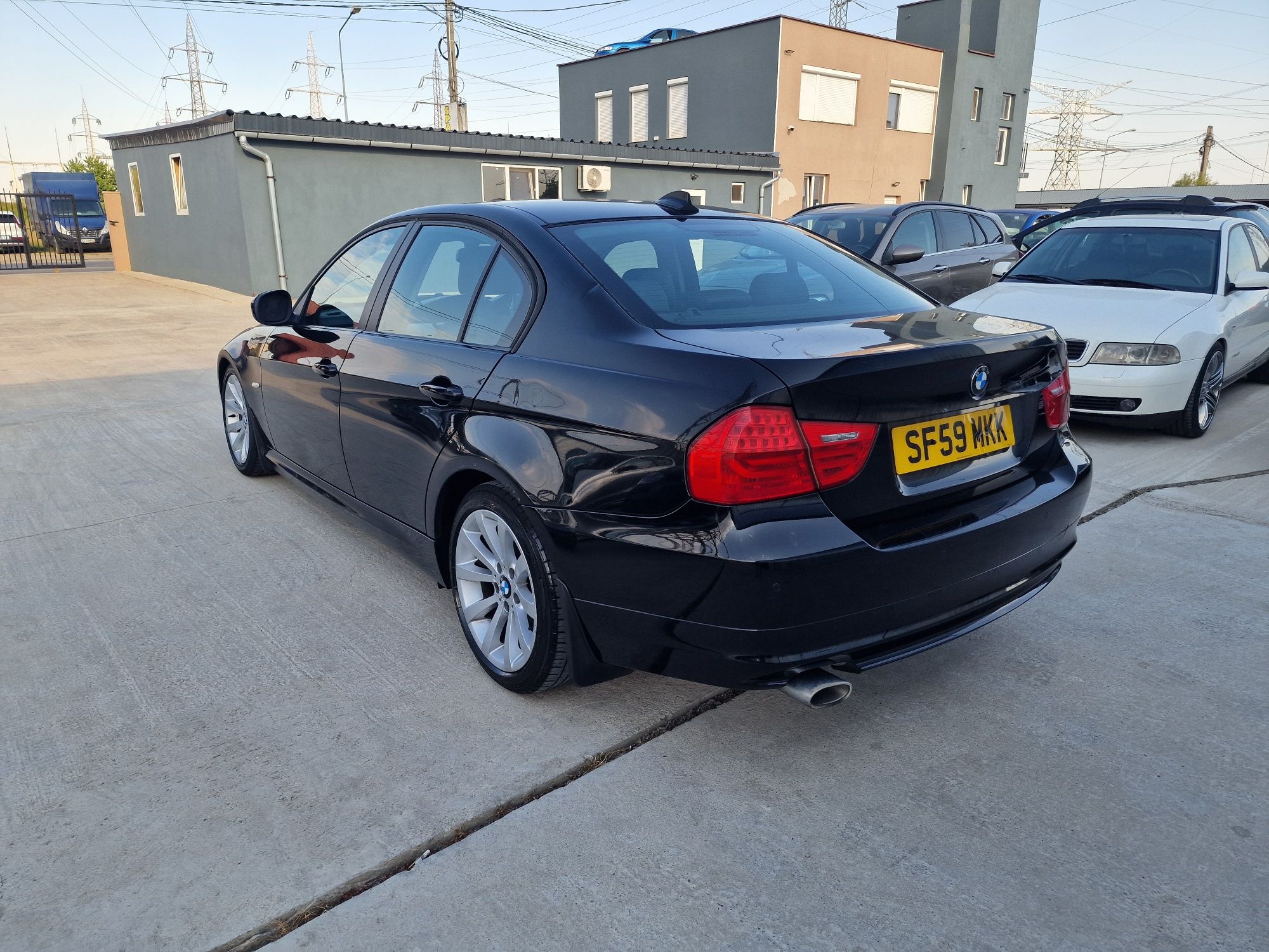 BMW 320 Diesel , 177 cp Euro 5 , model 2010 , volan pe dreapta