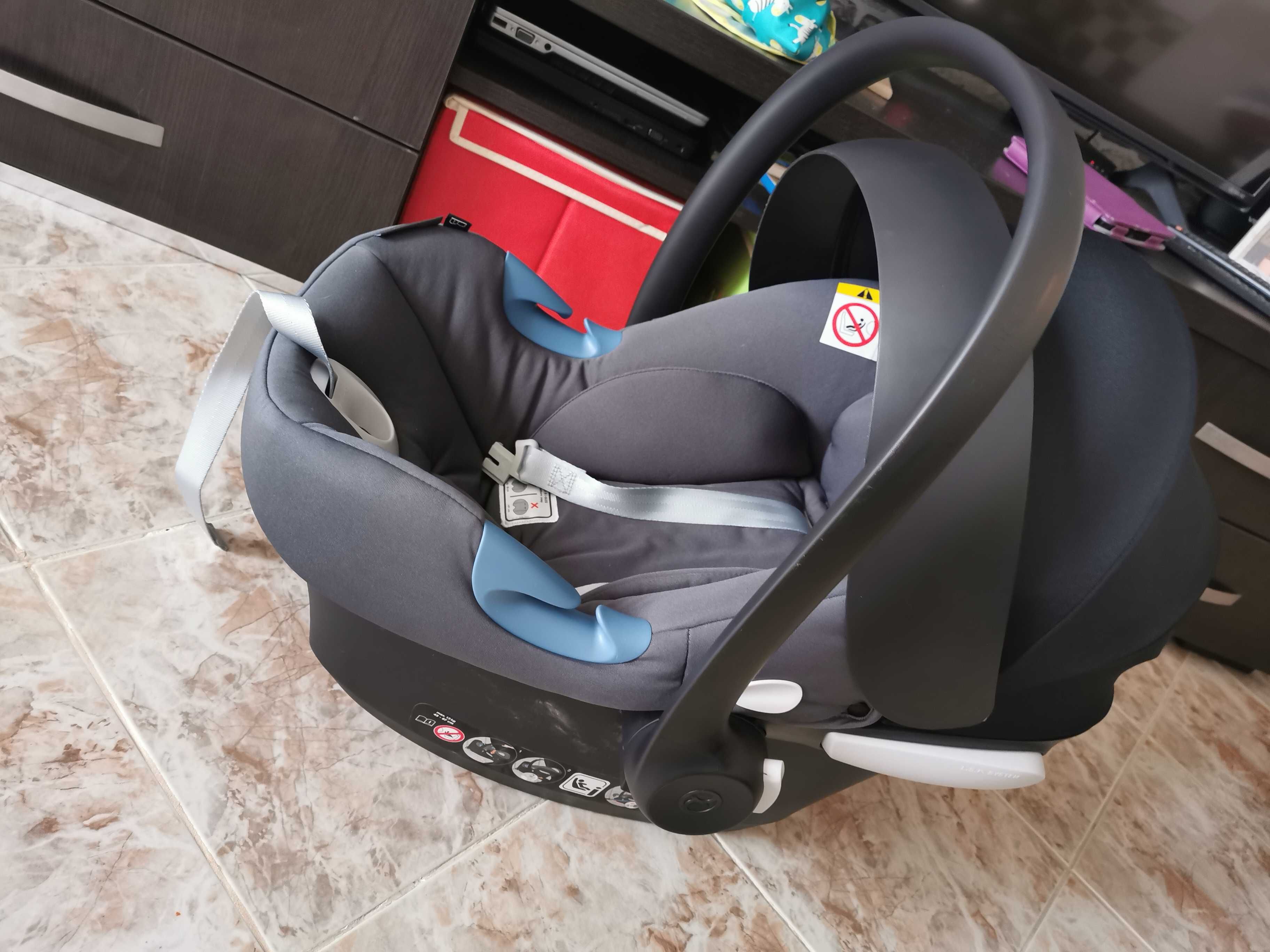 Кош за автомобил Cybex Aton 5