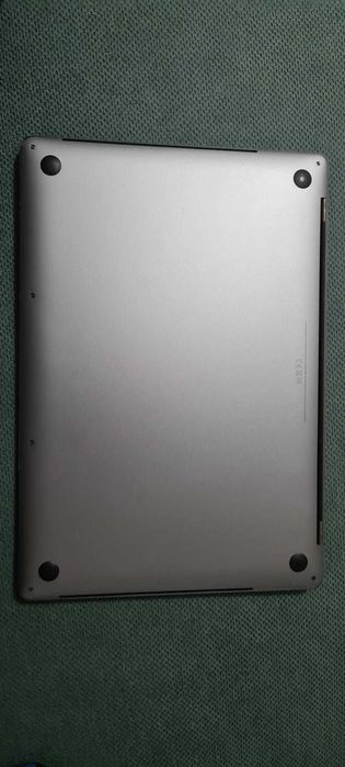 2019 MacBook Pro 15" i7 2.6GHz 32GB RAM 1Tb R560X Touchbar defect