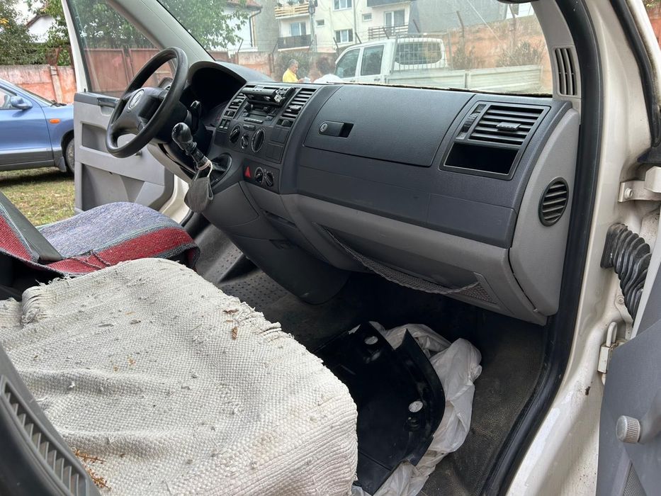 Volkswagen Transporter T5 8+1 locuri