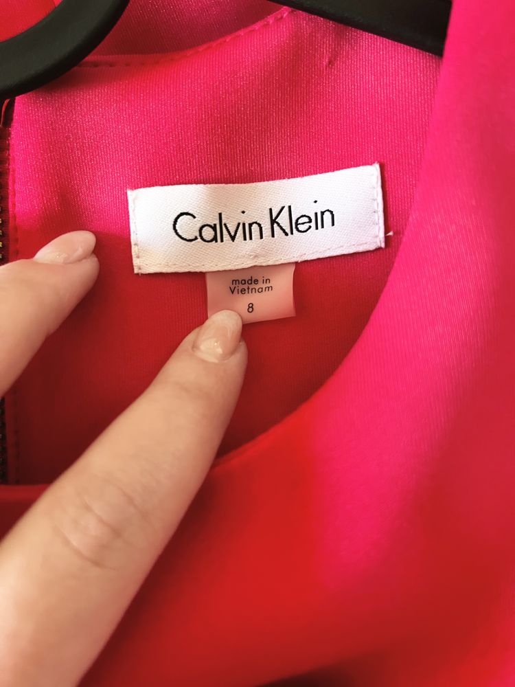 Рокля Calvin Klein, размер M