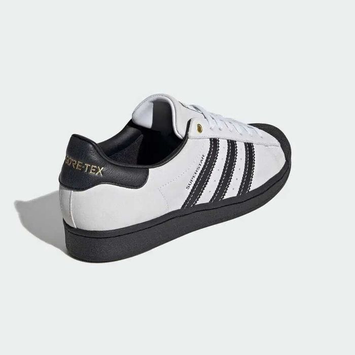 Оригинални  непромукаеми кецове *ADIDAS SUPERSTAR GORE-TEX * EU41 1/3