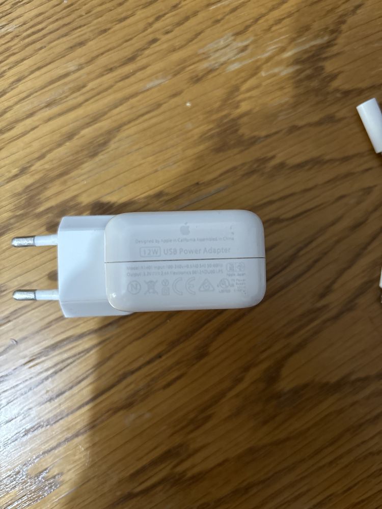 Adaptoare Apple Lightning jack 3.5mm si incarcatoare