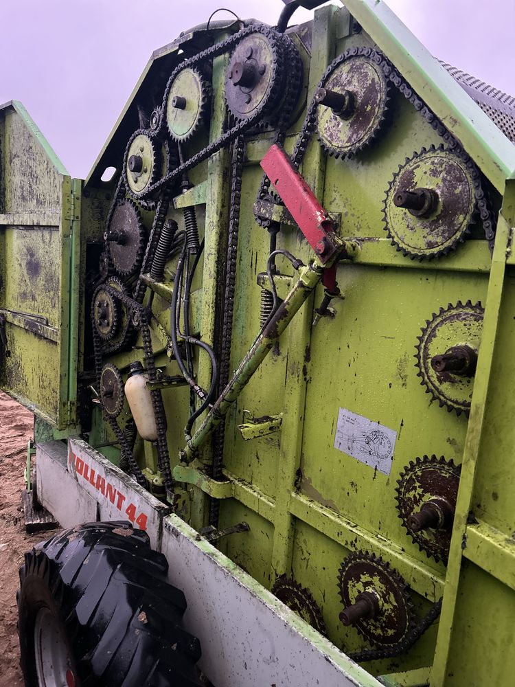Presa de balotat Claas Rollant 44 -120/120( balotiera )
