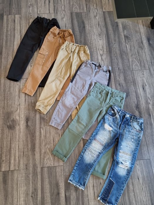 Lot pantaloni 116 122