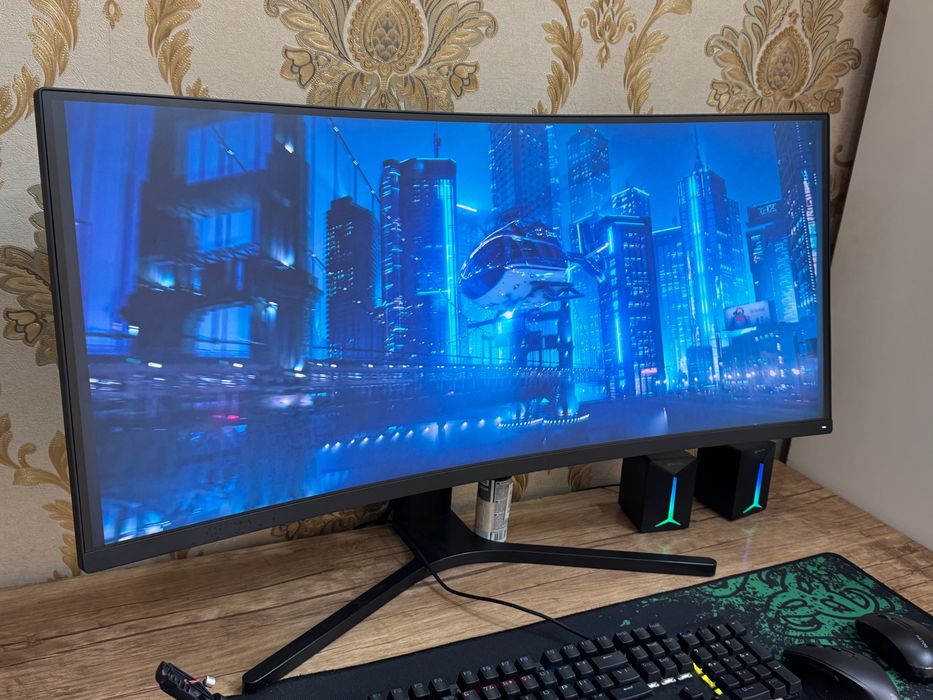Mi Curved 34 dyum 144Hz